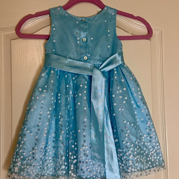Elegant Blue Kids Dress with Floral Accent - Picture 2 of 4